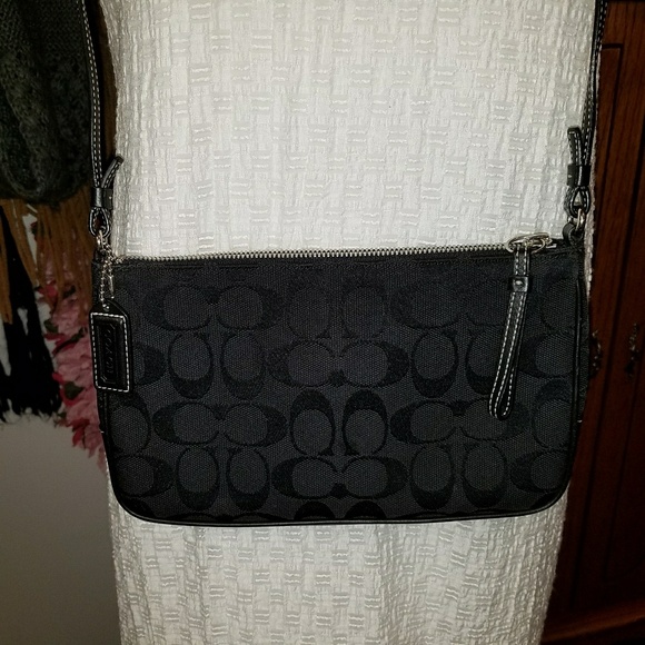Coach black fabric crossbody - Picture 3 of 8